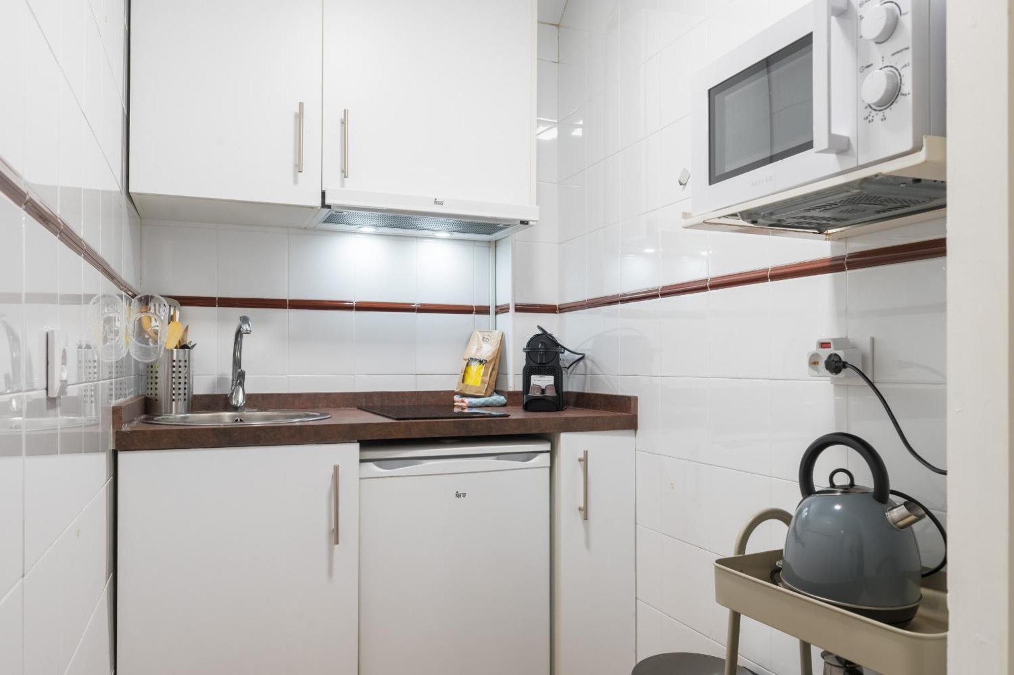 Comfortable And Functional In Triana Apartamento *